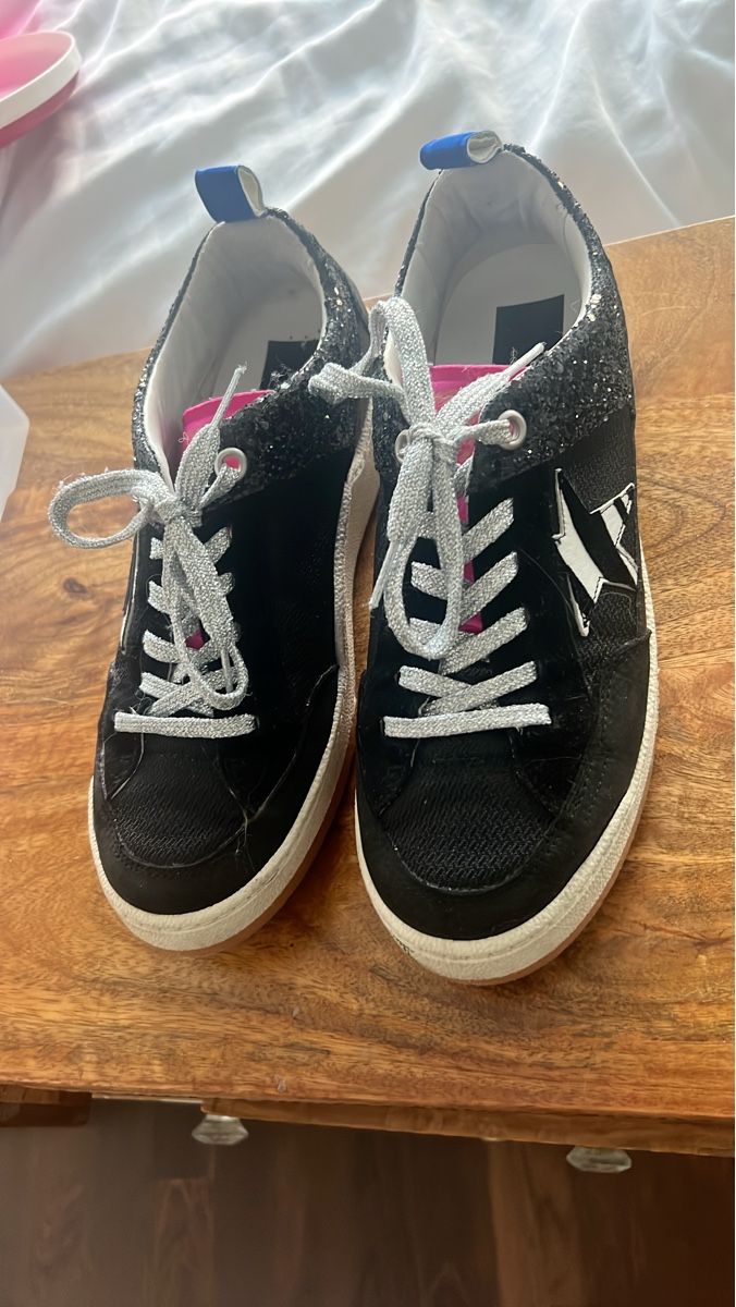 Golden Goose Scarpe da donna: Golden Goose Sneakers, size 40 – Usato da Zürich venduto da tan_8nxr