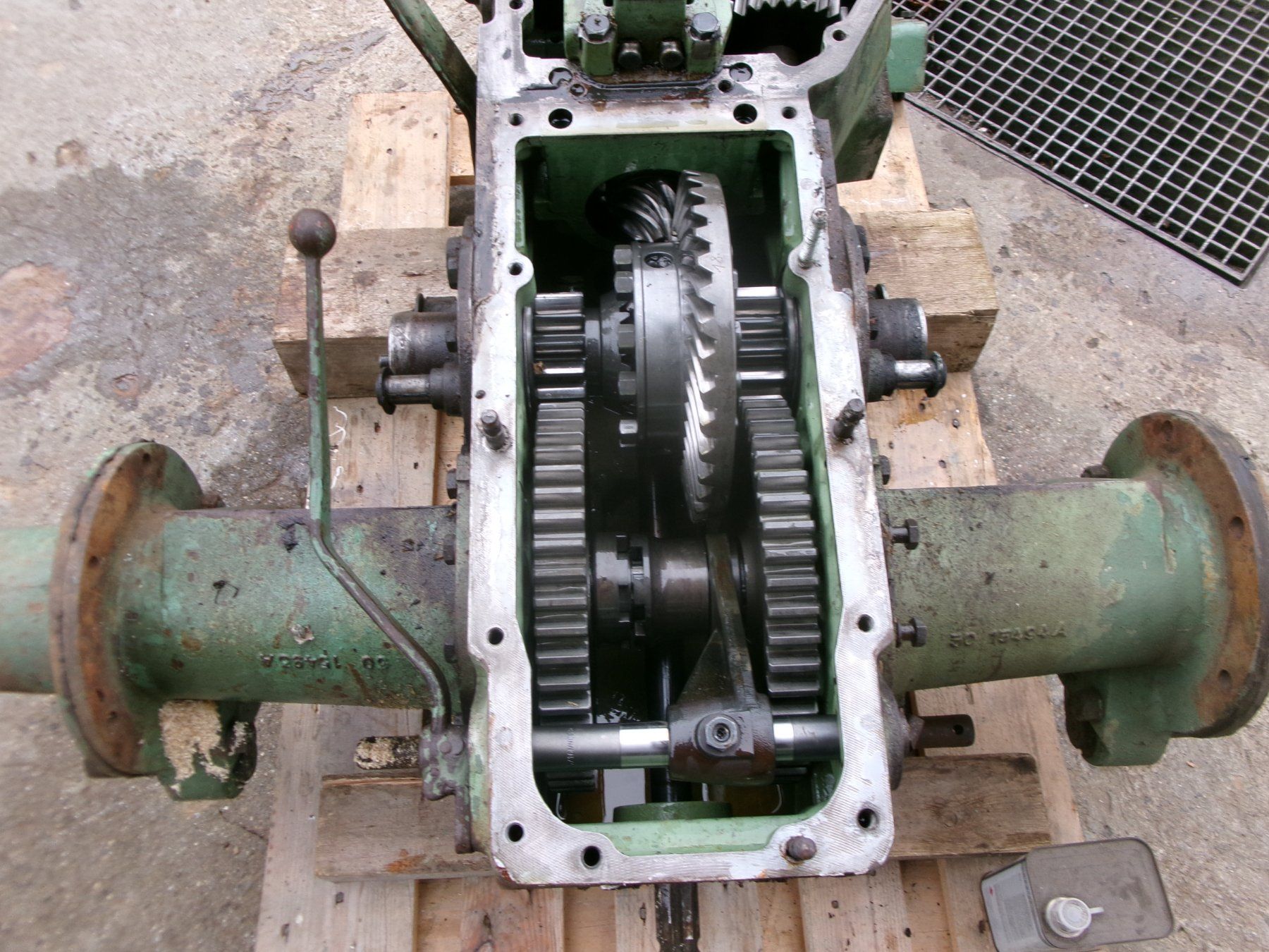 Bührer Traktoren: Bührer Traktor  OS 13 - Hinterachse / Getriebe / Hydraulik – Gebraucht aus Eschenbach SG von GM-29 4