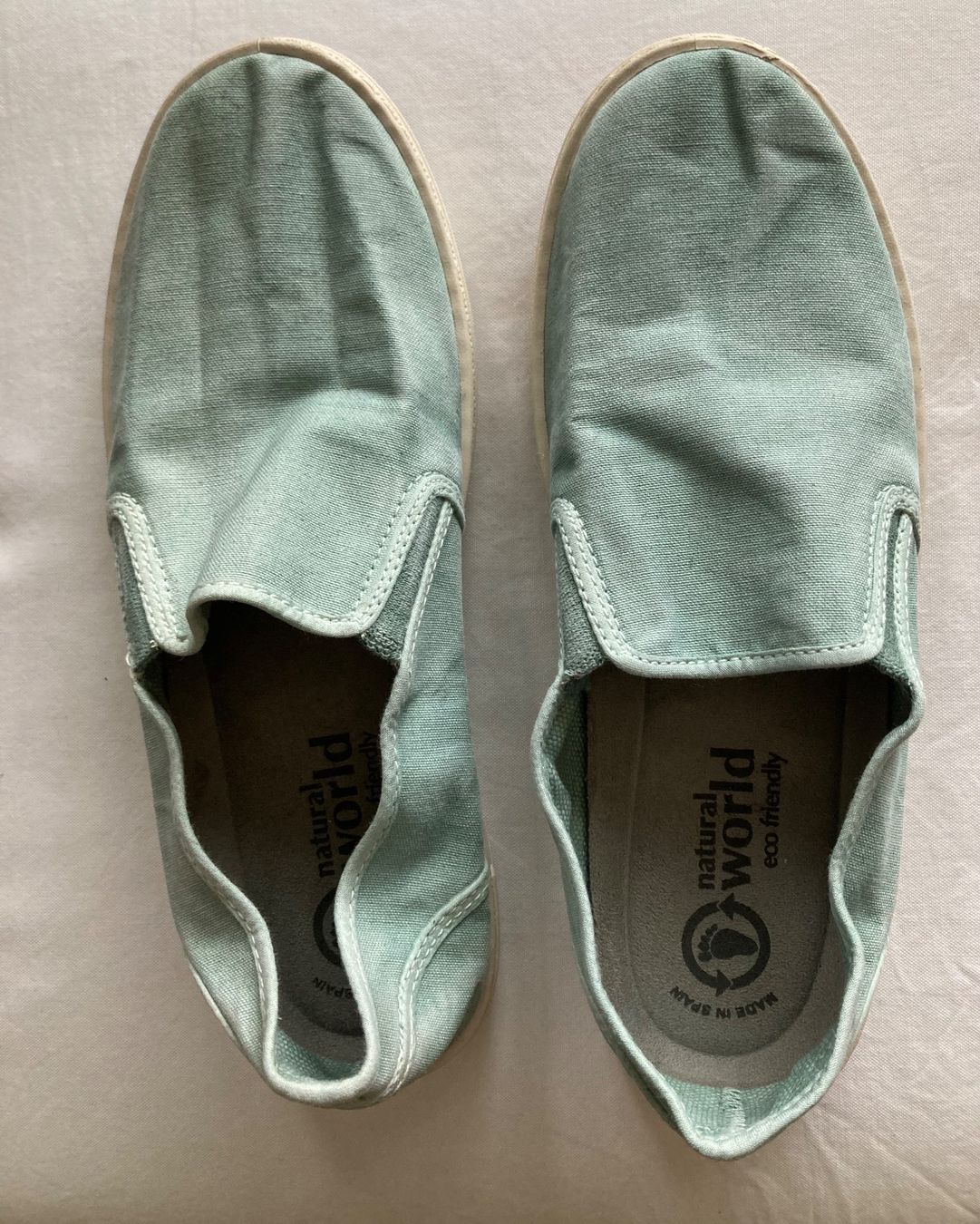 Scarpe da uomo: NEUE Sneakers, Grösse 40 – Nuovo e nell'imballaggio originale da Zürich venduto da stella03