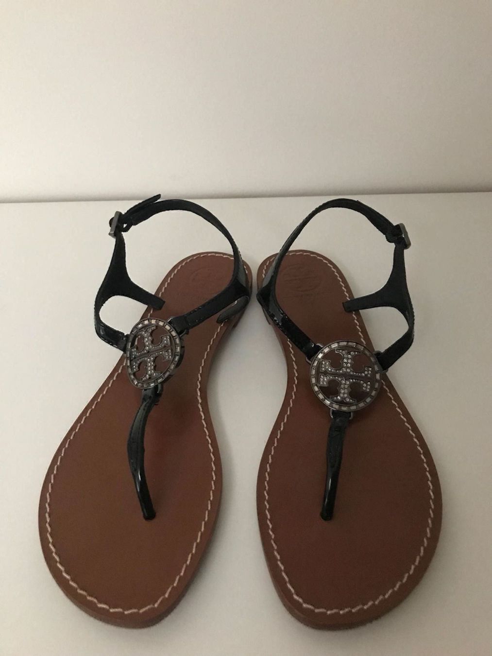 Tory Burch Scarpe da donna: Tory Burch Lackleder-Sandalette – Nuovo e nell'imballaggio originale da Meggen venduto da stella195