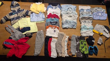 Kleider Paket 3, 47 Teile, Winter, Grösse 68