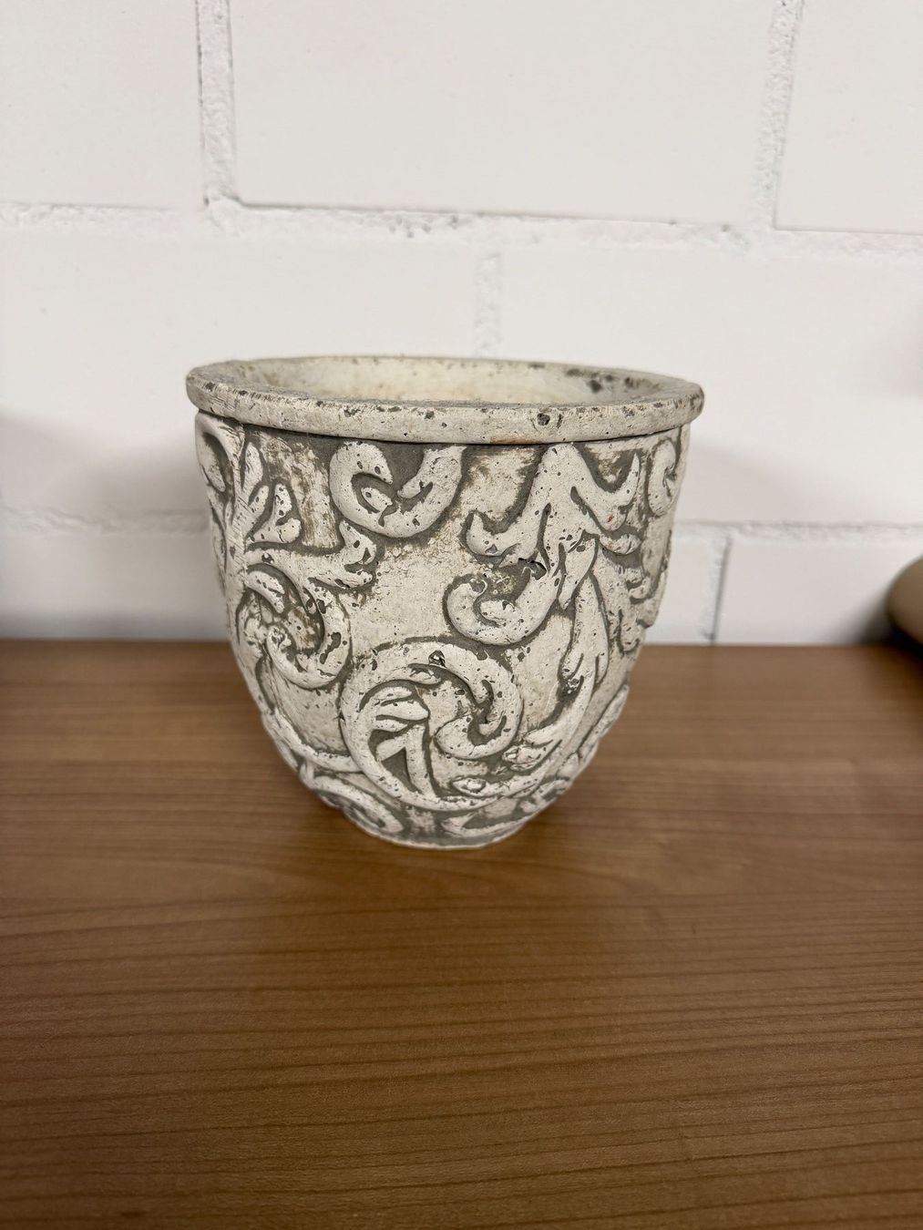 Vasi per fiori: Schöner Übertopf im Shabby Chic Look – Usato da Wolfwil venduto da Inseider12
