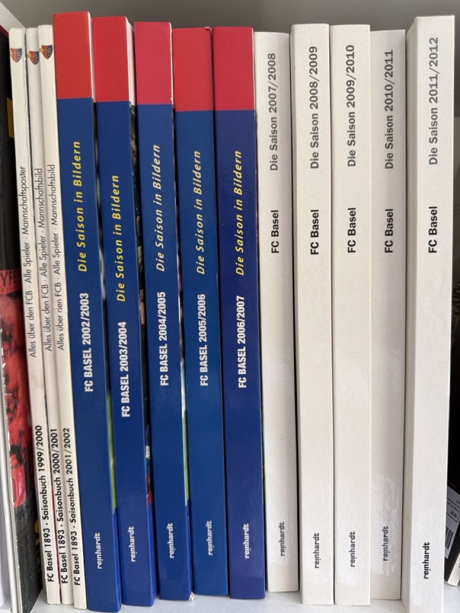 Libri: FC Basel Saisonbücher: 1999-2012 - Komplettes Set! – Nuovo (secondo la descrizione) da Gelterkinden venduto da LPKAL