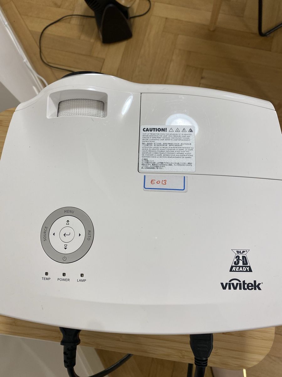 Proiettori: Projecteur / projector Vivitech – Usato da Chêne-Bourg venduto da mar_fn75 1