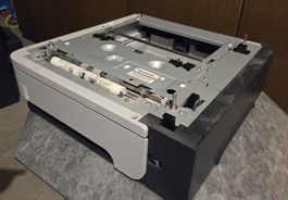 HP LaserJet 600, zusätzliche Papierkassette, Papierschacht