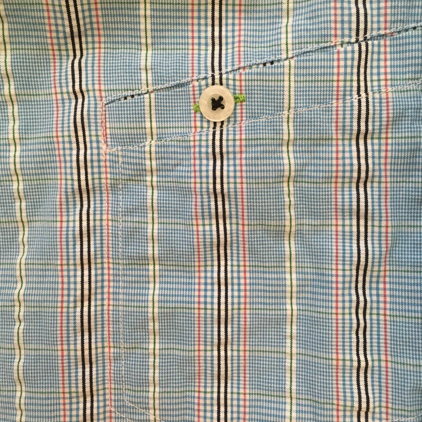 Camicie: chemise BOSS – Usato da LAUSANNE venduto da PUMPERNICKEL3 4