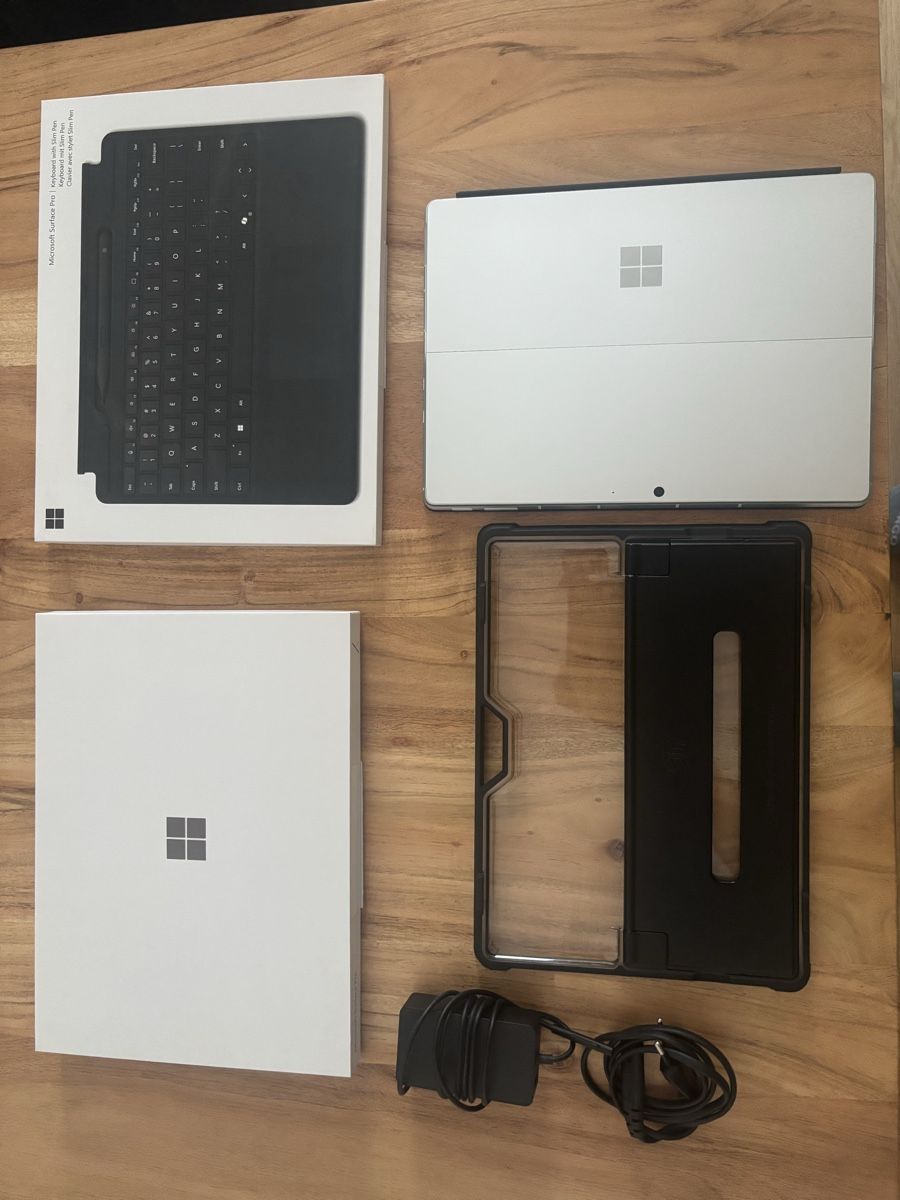 Microsoft Tablet PC: MS Surface Pro 11 5G Platinum Bdl – Nuovo (secondo la descrizione) da Chiasso venduto da BenjaminR02 2