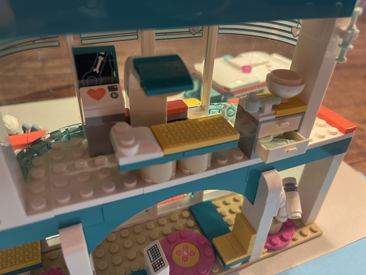 Lego Giocattoli: LEGO Friends Krankenhaus – Nuovo (secondo la descrizione) da Brittnau venduto da Butterfly1515 5