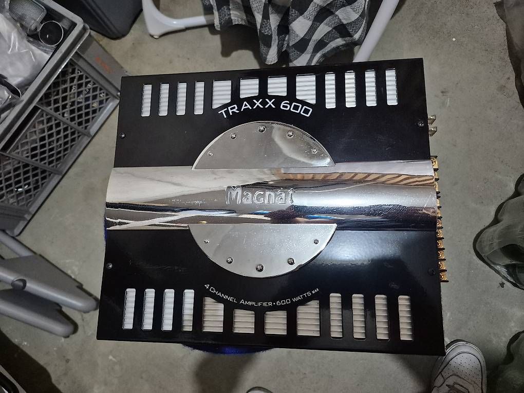 Verstärker: Amplificatore + Subwoofer – Gebraucht aus S. Antonino von SteVR6 4