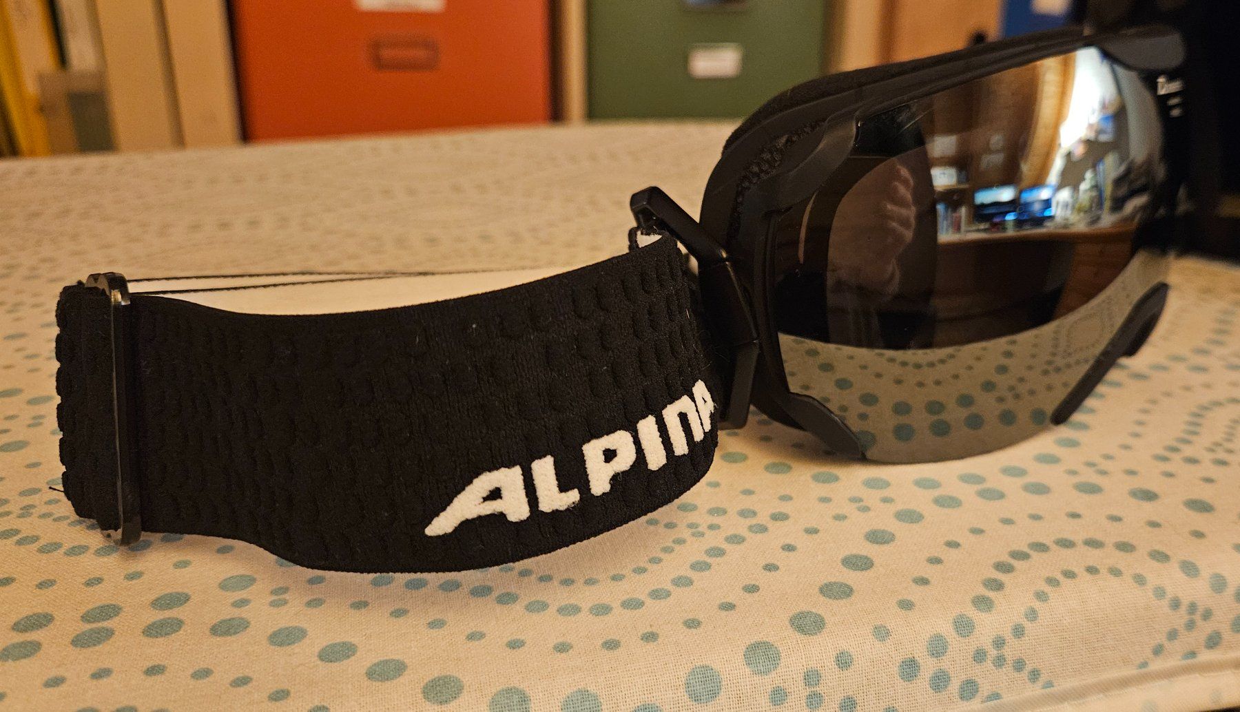 Caschi: Kinderskihelm Alpina Gr. 51 - 55 – Usato da Einsiedeln venduto da Emausi 4