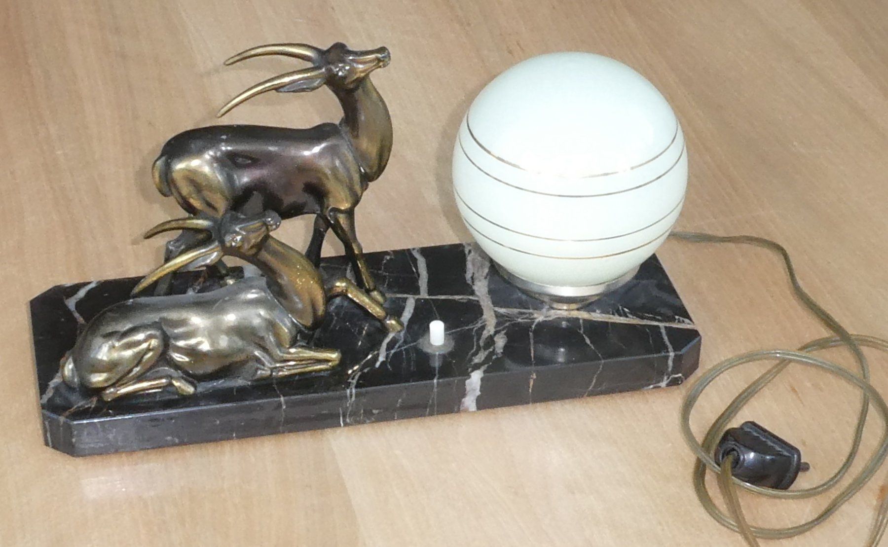 Lampade: Nachttischlampe Art Deco – Usato da Beromünster venduto da legolas_mt-gd