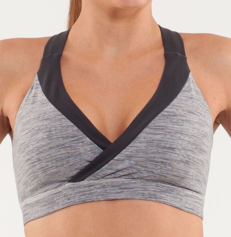 Lululemon Top: Lululemon Deep Breath Bra – Nuovo (secondo la descrizione) da Bern venduto da lolapennt 5