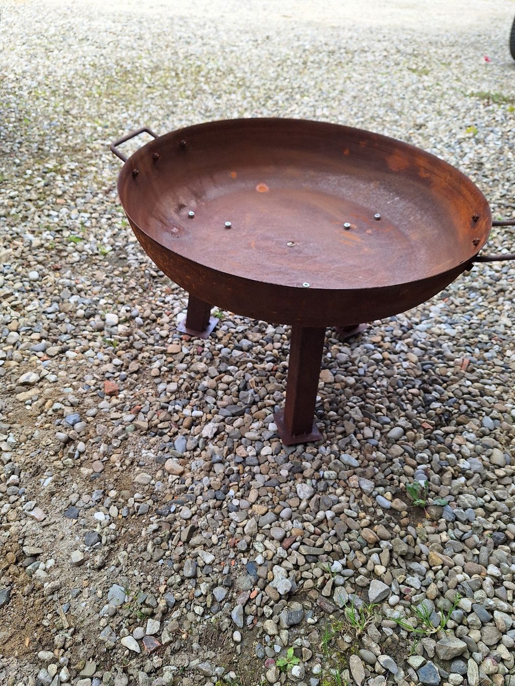 Cheminée d'extérieur: Feuerschale Neu rost Optik Ambiente Garten Terrasse – Neuf avec emballage d'origine à Willisau par Abei