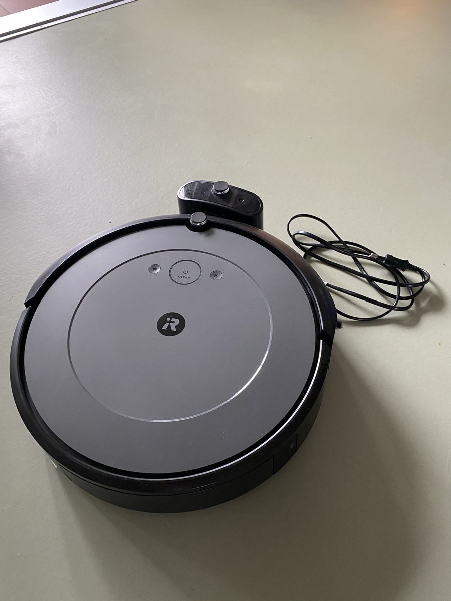 Irobot Aspirapolveri & Accessori: Roomba i1 Staubsaugroboter – Usato da Horw venduto da Cr3xi