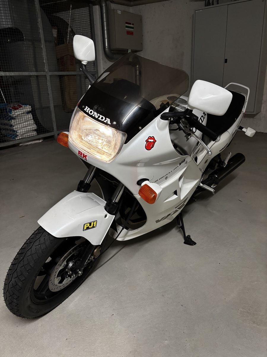 Honda Strada: Honda VFR 750 – Usato da Glattfelden venduto da Lektrolion 5
