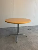 Vitra Eames Table