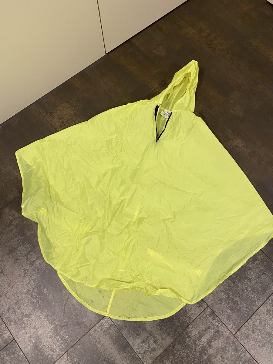 Jacken & Mäntel: Regen-Pellerine – Gebraucht aus Fenkrieden von Rdaphne