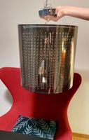 Deckenlampe mit Perlenvorhang, brauner Schirm, Stimmungsvoll