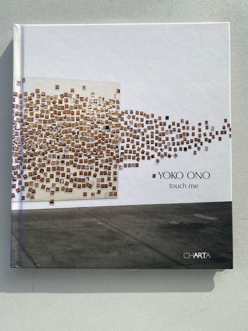 Libri: Yoko Ono "touch me" Kunstbuch / Artbook – Usato da Zürich venduto da Coffeetable88