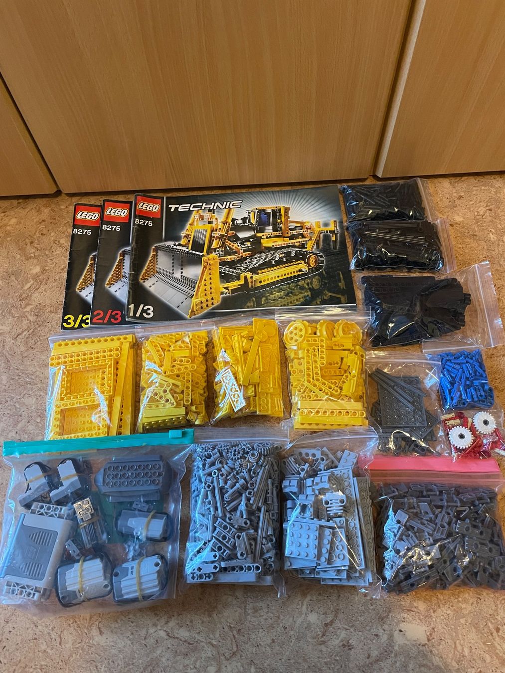 Lego Kit di costruzioni: Lego Technic 8275 Bulldozer – Usato da Airolo venduto da Bagaion99 1