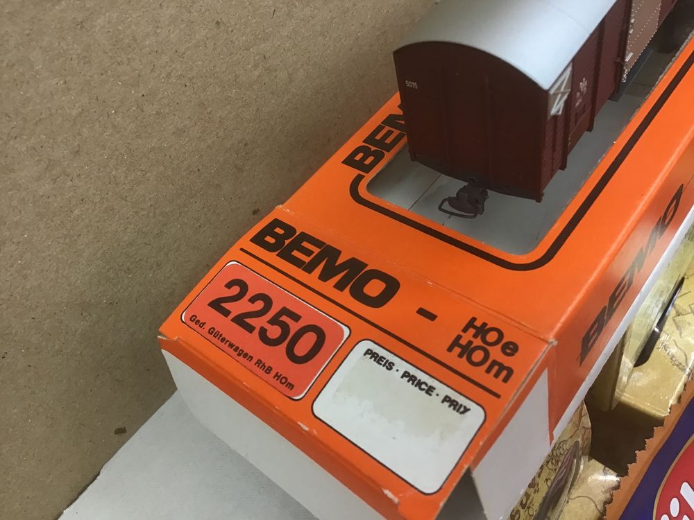 Bemo Modelleisenbahnen: BEMO H0m RhB Gedeckter Güterwagen, Top Zustand, Rarität! – Neu (gemäss Beschreibung) aus Hombrechtikon von Modelle-aller-Art 2