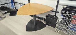 Massiver Büro Tisch
