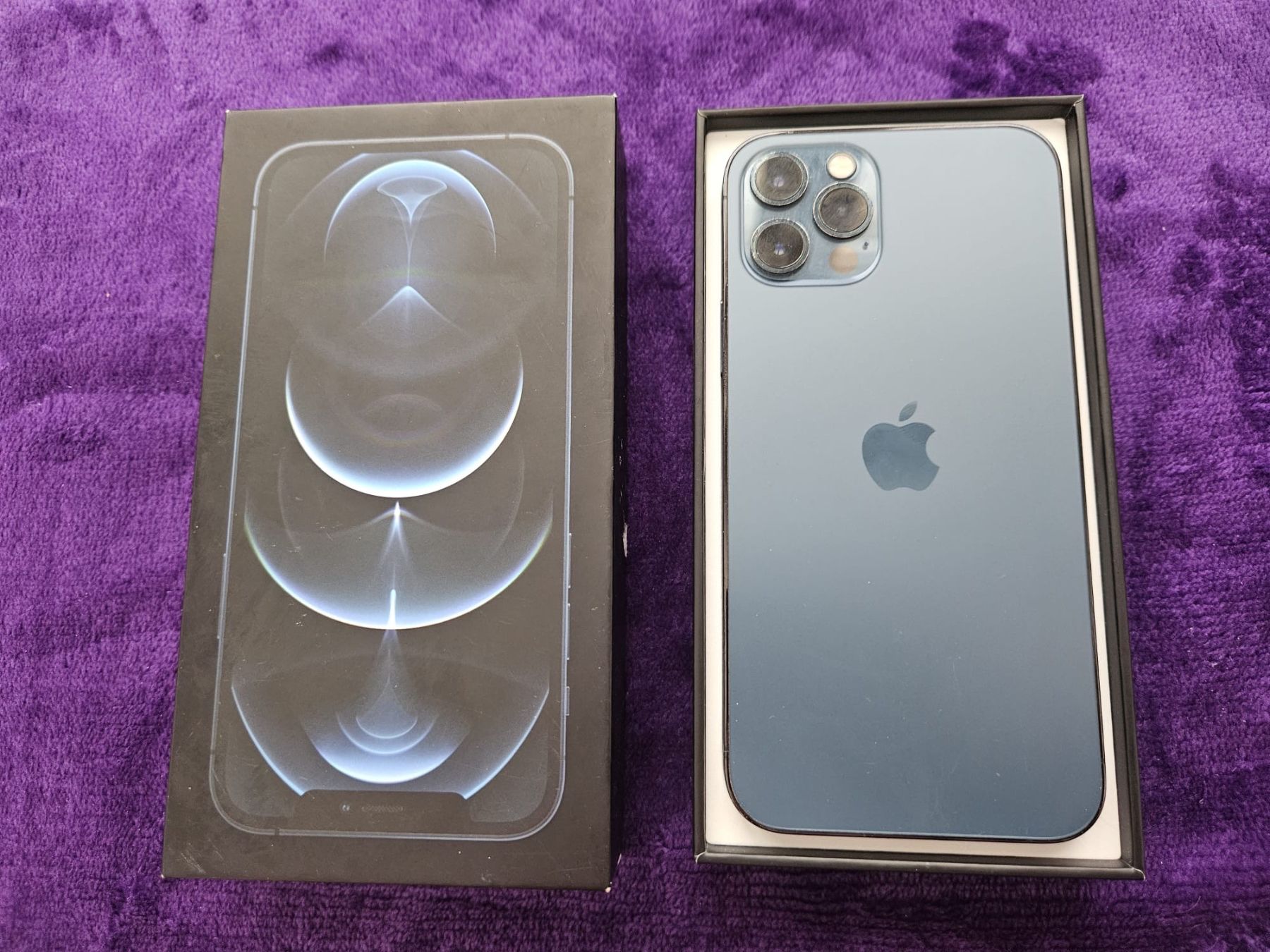 Apple Portables: Apple I Phone 12 pro 128 GB – D'occasion à Adliswil par Martina.Zelenakova 2