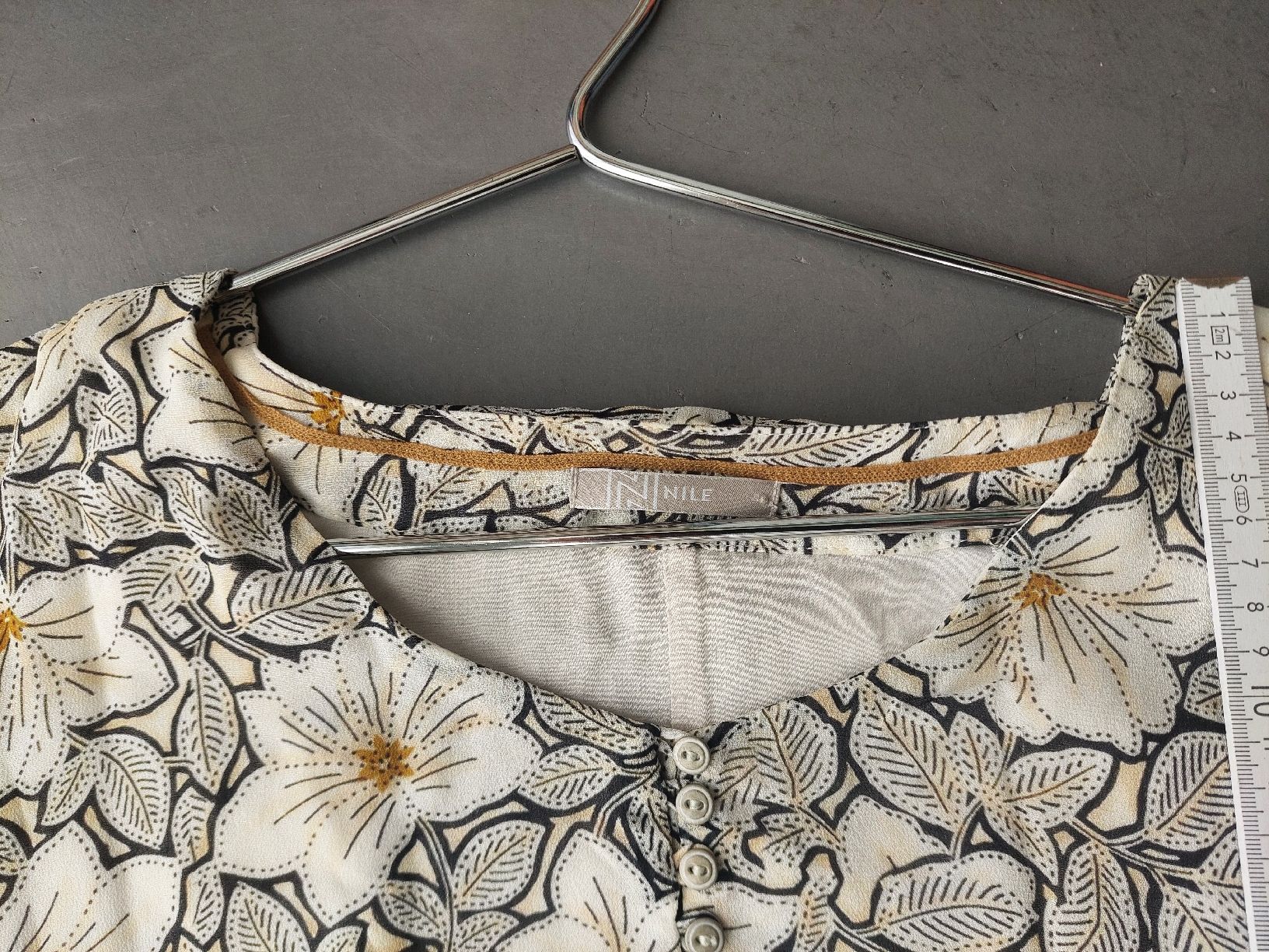 Nile Kleider: kleid – Gebraucht aus Malters von Katapeter 1