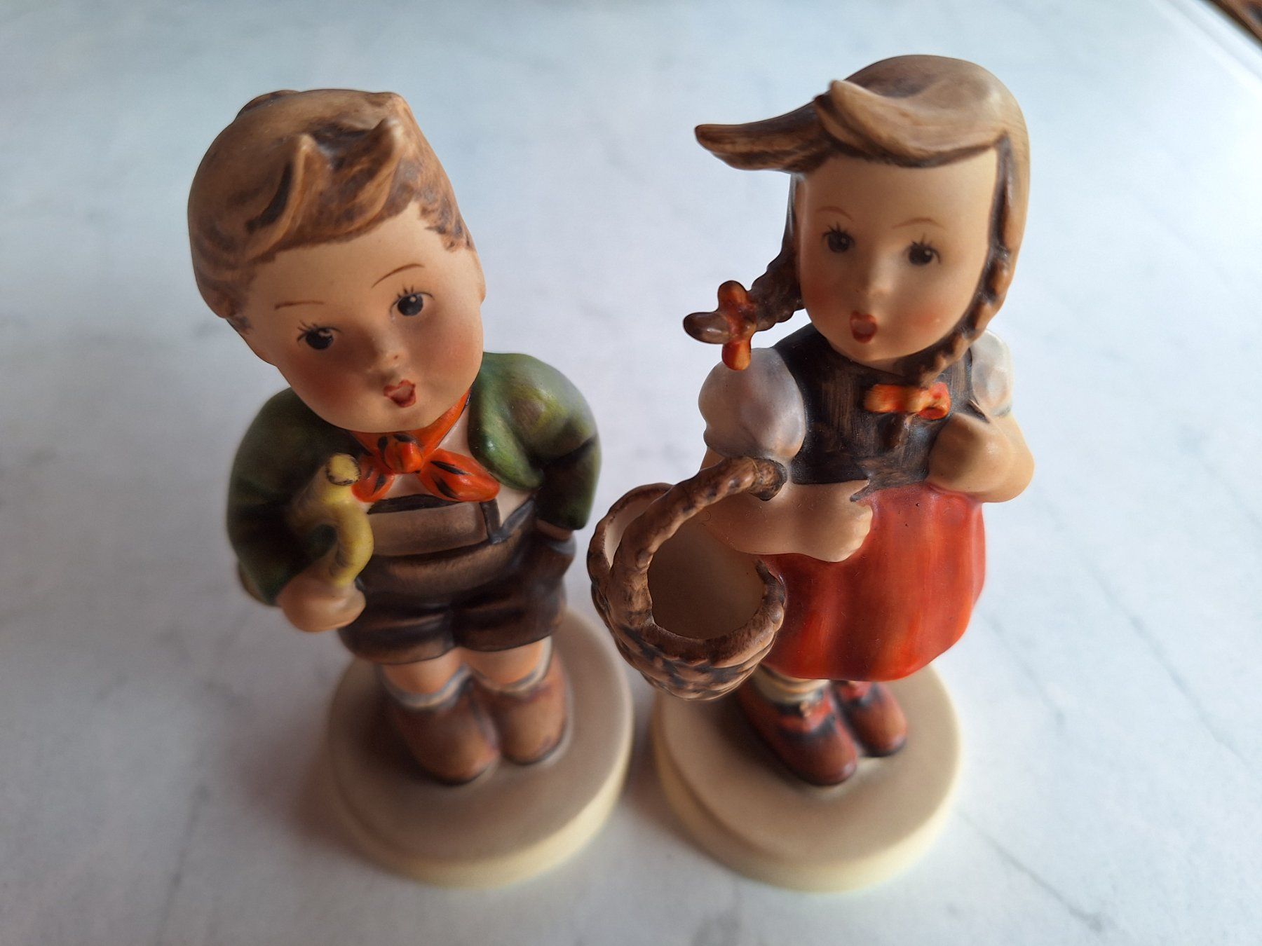 Hummel Figuren: 2 STK HUMMELFIGUREN - HÄNSEL & GRETEL – Gebraucht aus Huttwil von Kunterbuntli