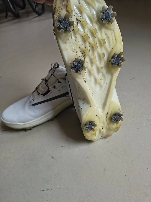 Herrenschuhe: ECCO Biom G5 Gr. 44 mit Spikes – Gebraucht aus Arnegg von zozotsu 2