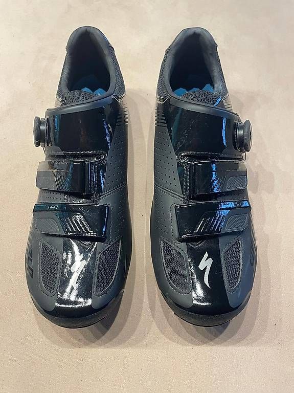 Herrenschuhe: Bike Schuh Specialized Pro Carbon Gr. 43 – Gebraucht aus Buochs von ste_z9tl