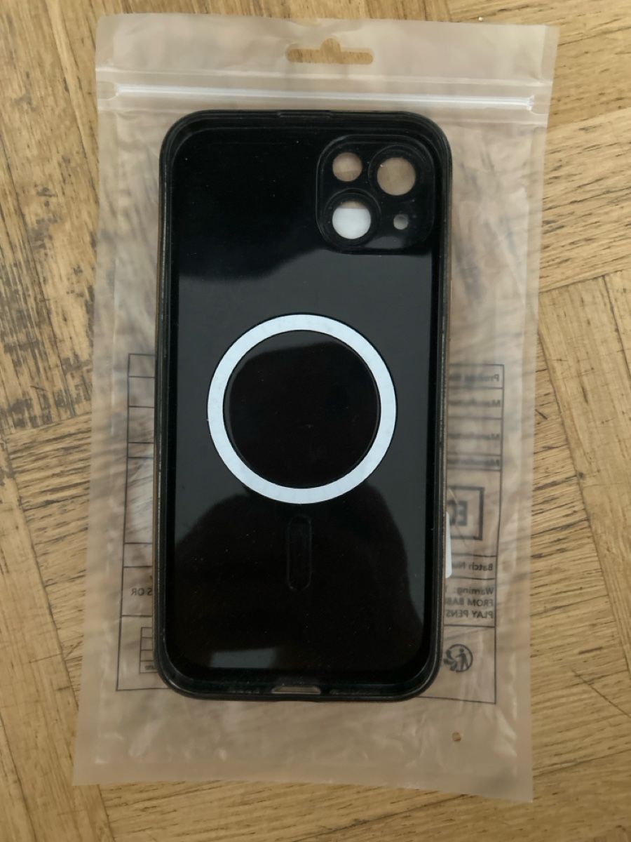 Cover & Protezioni schermo: Iphon 14 oder 15 plus Hülle – Usato da Dulliken venduto da Lindt.1845 1