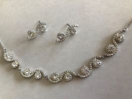 Joli ensemble de bijoux argenté