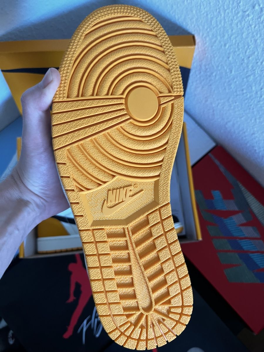 Jordan Herrenschuhe: Jordan 1 Taxi, Grösse 42.5 – Neu und originalverpackt aus Liebefeld von donetasy 2