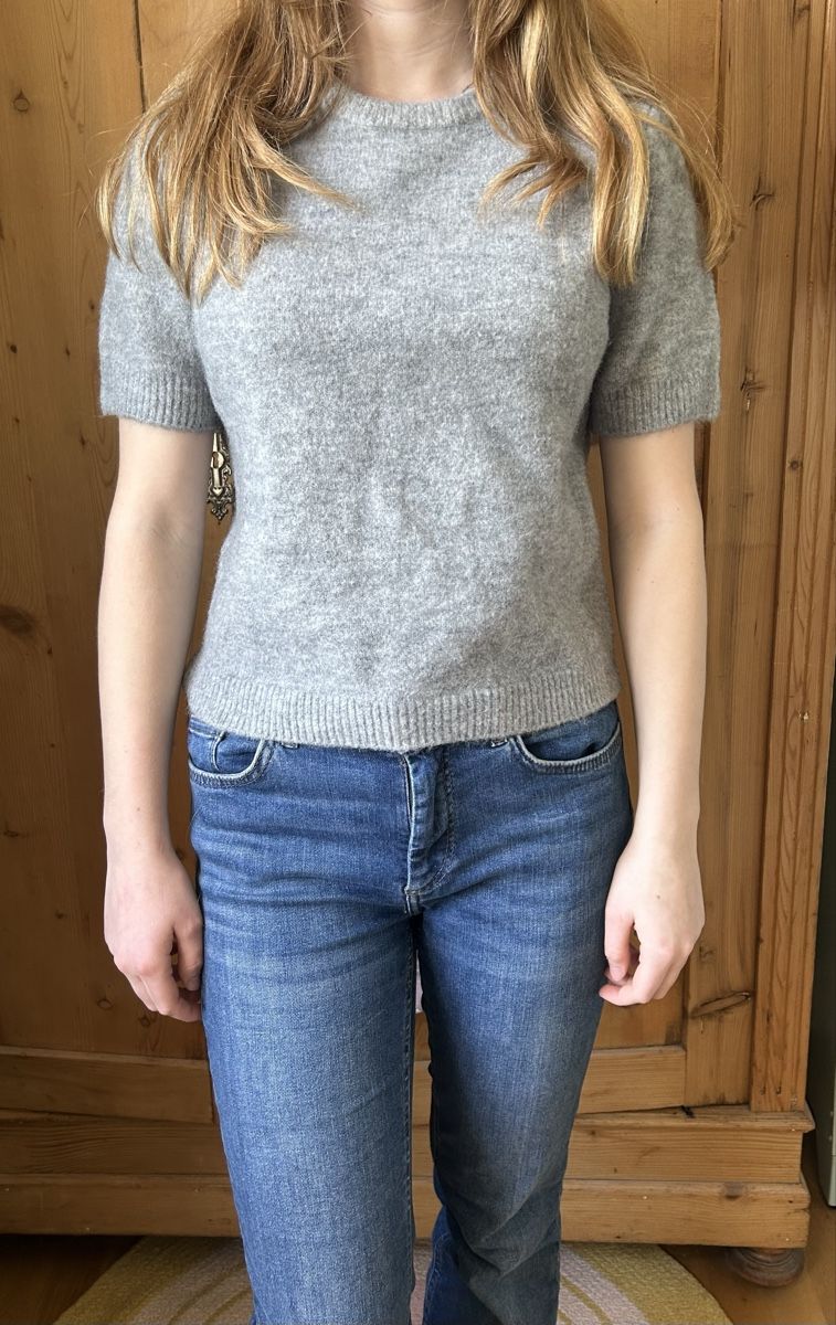 Zara T-shirt: Zara Grauer Kurzarm Strickpullover – Nuovo (secondo la descrizione) da Zürich venduto da sera_33