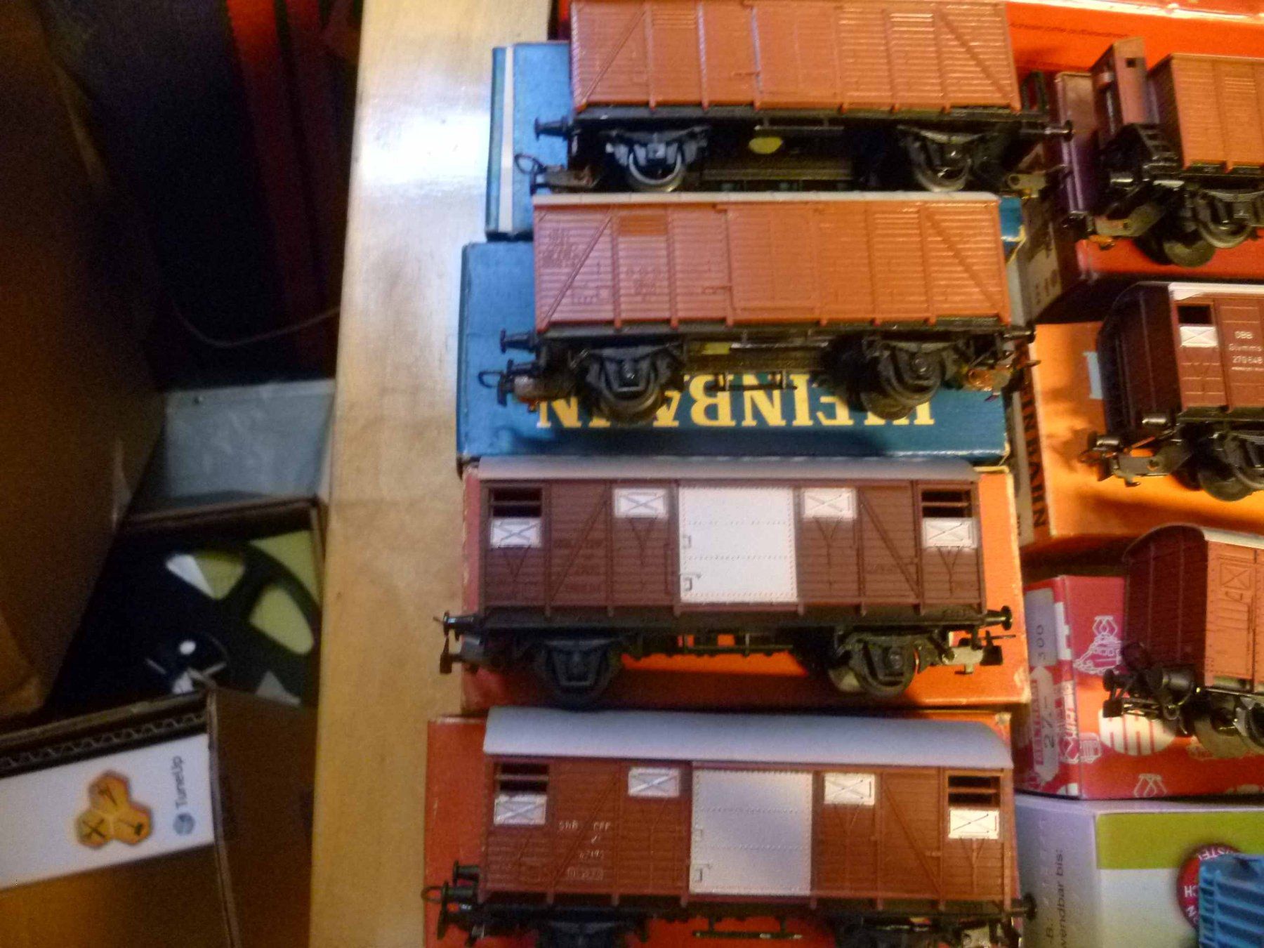 Modelleisenbahnen: Lot Güterwagen 12 Stk. H0 DC – Gebraucht aus Rickenbach BL von umro11 4