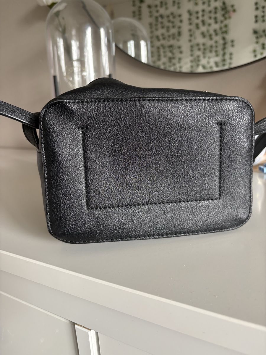 Calvin Klein Borse da donna: Calvin Klein Umhängetasche – Nuovo (secondo la descrizione) da Weisslingen venduto da Ali_z8vw 2