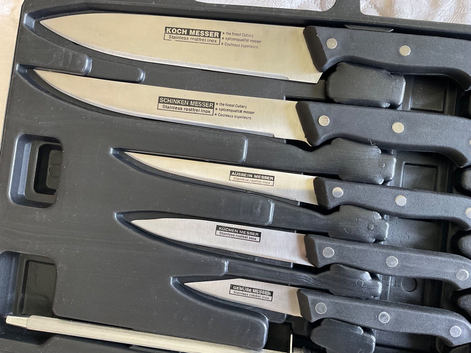Coltelli: NEU, Profi Messer Set mit Koffer, 7-teilig, – Nuovo (secondo la descrizione) da Regensdorf venduto da Polo101 1