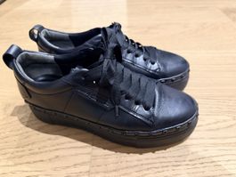 Kennel und Schmenger Sneaker schwarz Leder guter Zustand
