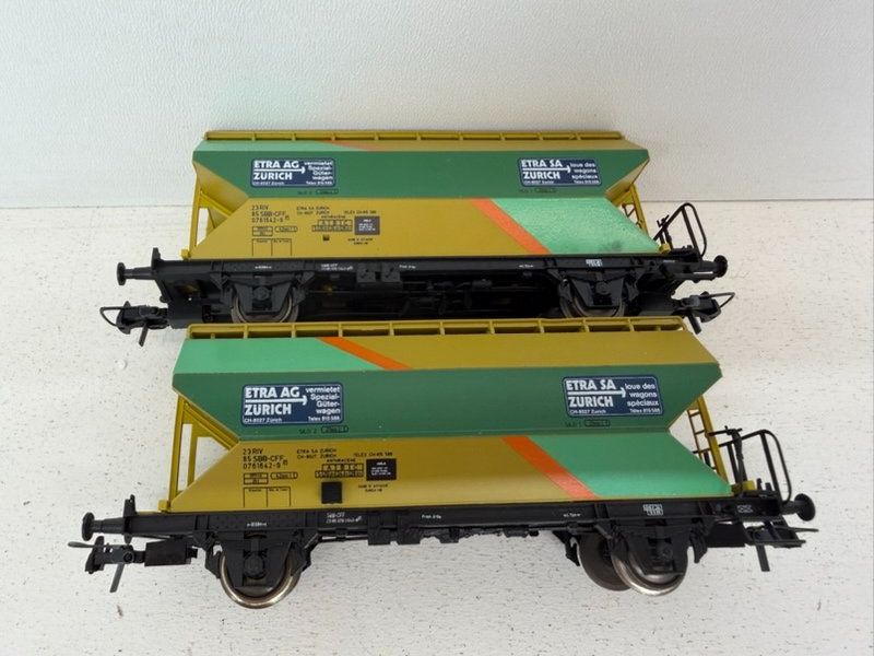 Roco Modelleisenbahnen: Spur H0 Roco 2er Set SBB Silowagen ETRA – Gebraucht aus Büsserach von ModellbahnDepot 5