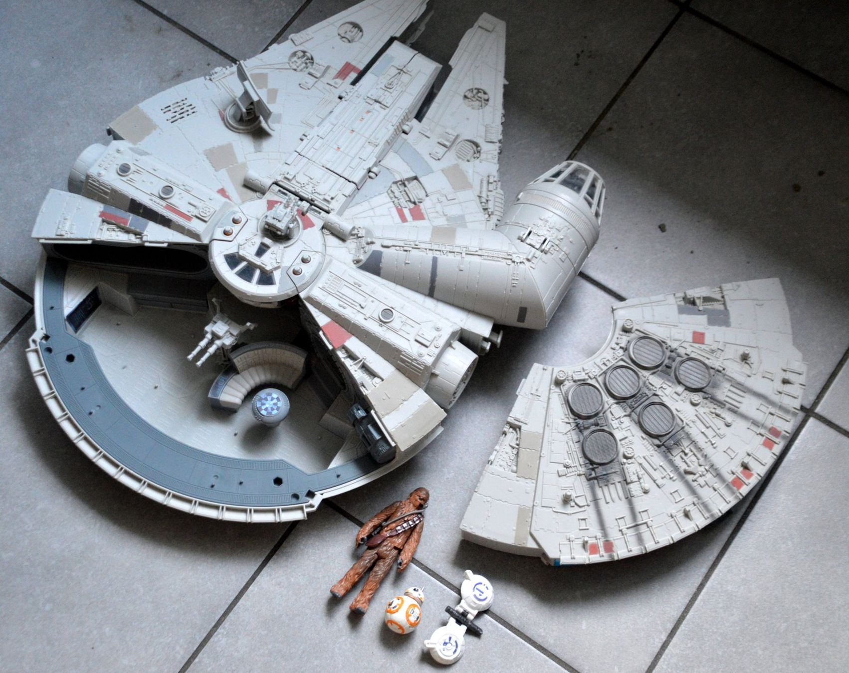Star Wars Giocattoli: Star Wars Faucon Millenium Hero Vehicle – Usato da Collonges venduto da arashee 4