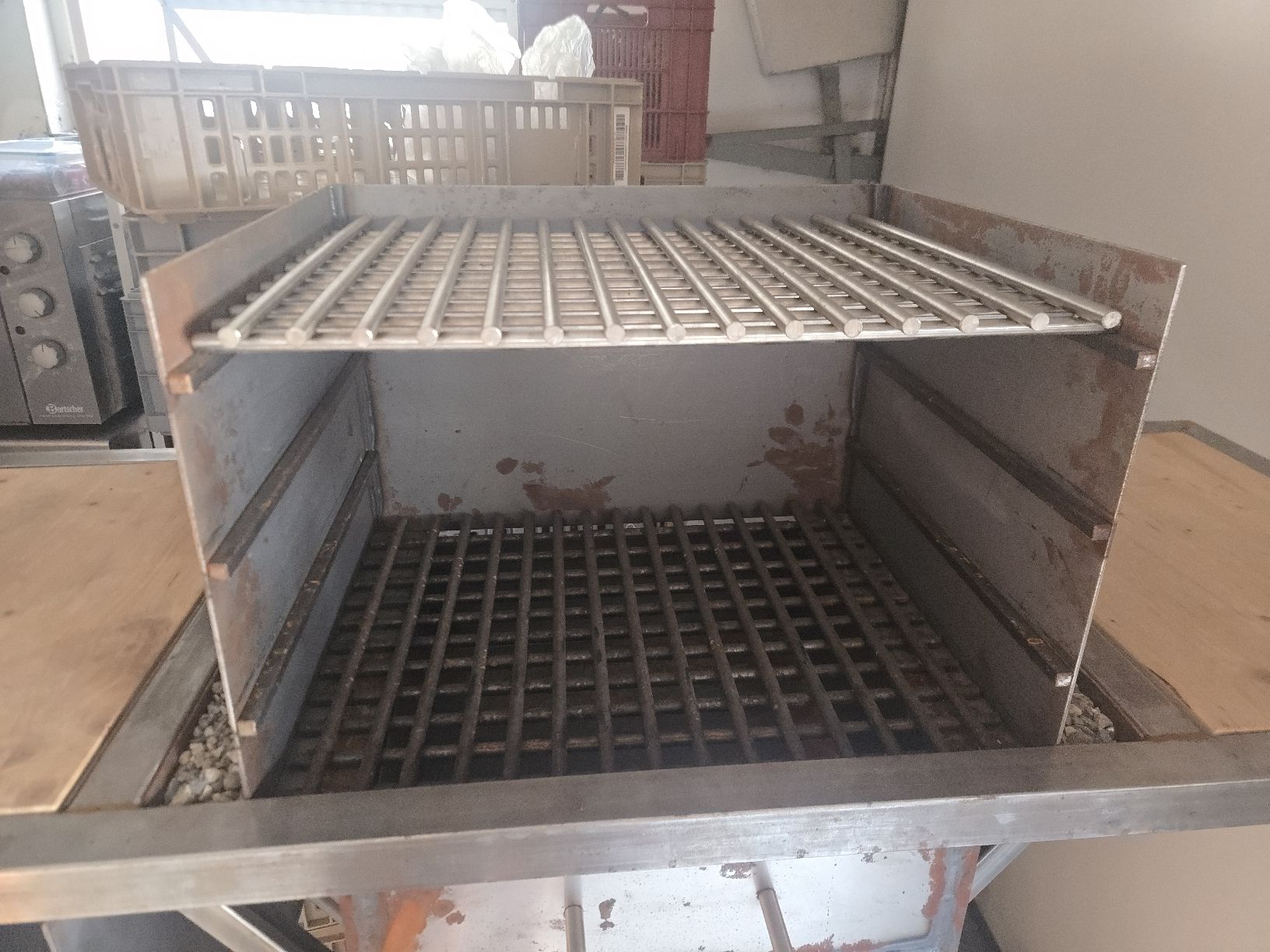 Grills: Holzgrill  – Gebraucht aus Düdingen von chillerx33 3