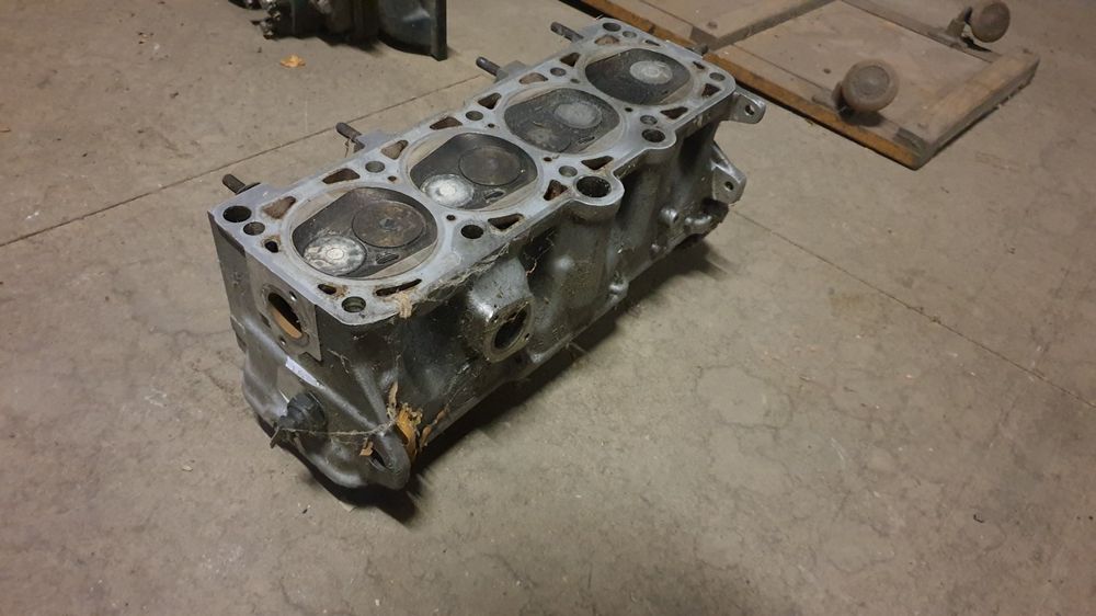 culasse-vw-1-8-8v-golf-2-gti-026-103-373-aa-gebraucht-in