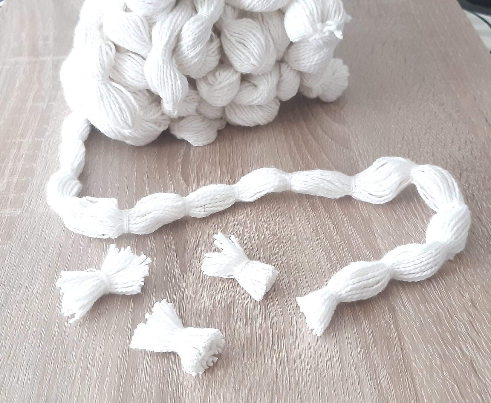 Tutte le decorazioni: Stoff-Dekorative Pompon - Coutil-bouffettes décoration – Nuovo (secondo la descrizione) da Savagnier venduto da Marderuth