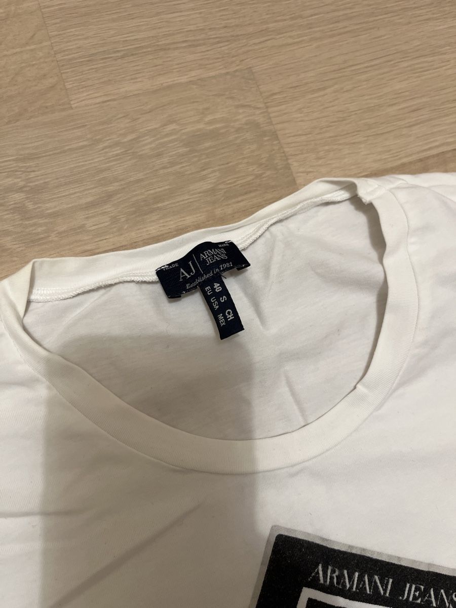 Armani T-Shirts: Armani Jeans T-Shirt Gr. S – Gebraucht aus Aesch BL von san_trv5 1