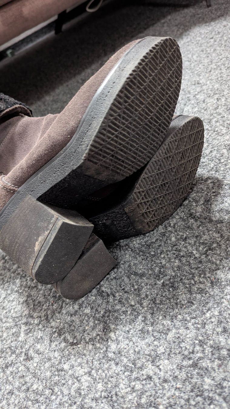 Scarpe da donna: Braune Wildleder Stiefeletten Gr. 40 – Usato da Feuerthalen venduto da noe_7tx9 4