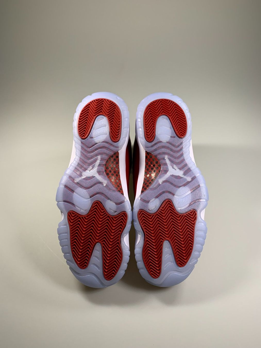 Scarpe da uomo: Jordan 11 Retro Cherry ( 2022 ) – Nuovo e nell'imballaggio originale da Thörishaus venduto da SnkrsVie 2