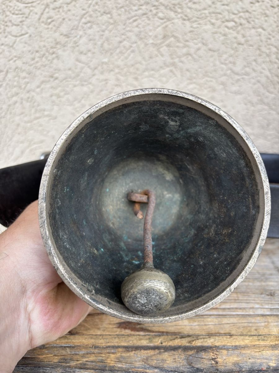 Campanacci mucche: Antikes Glöggli – Usato da Schangnau venduto da Roseggli82 5