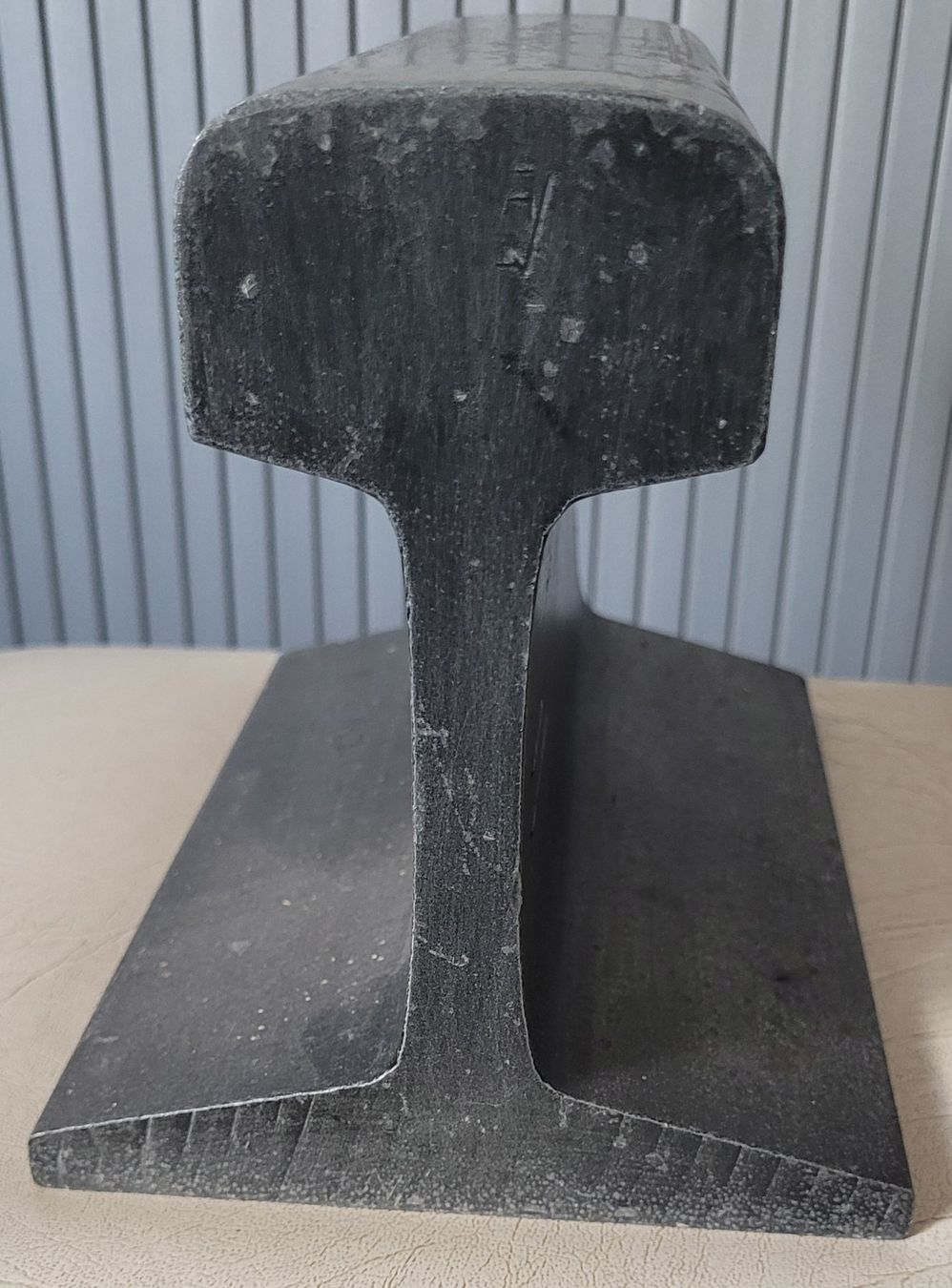 Tutte le decorazioni: Eisenbahnschiene Amboss oder Deko – Usato da Rorschach venduto da gloeggli1980 1