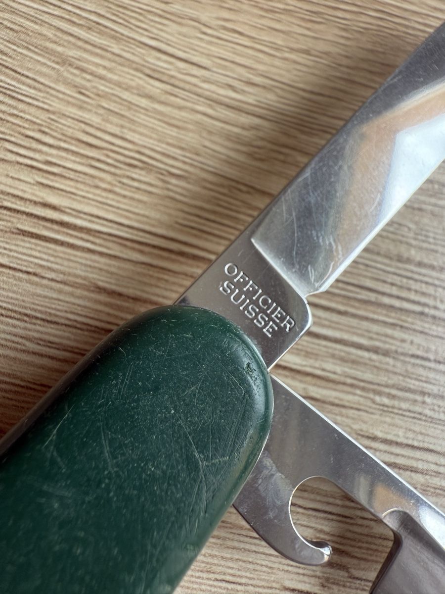Victorinox Coltelli tascabile: Victorinox Sackmesser Grün mit Werbung – Usato da Wettingen venduto da Ni_la_lo 2